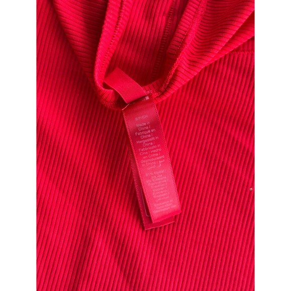 Skims Soft Lounge Lace Long Dress with Bralette Cherry
Size Small - Picture 11 of 11